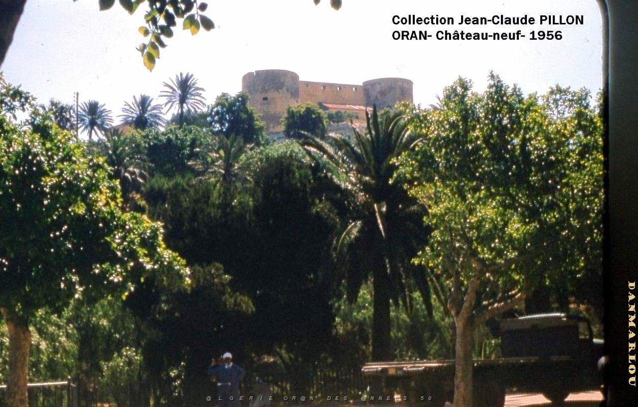MH n- 087- Place de la republique.jpg